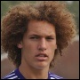 Faes ontvangt getekend shirt van David Luiz