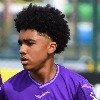Noé Kage signs pro contract