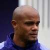 Kompany pakt gele kaart