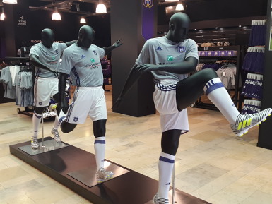 Fanshop RSC Anderlecht (Bruselas) - Lo que se debe saber antes de viajar -  Tripadvisor